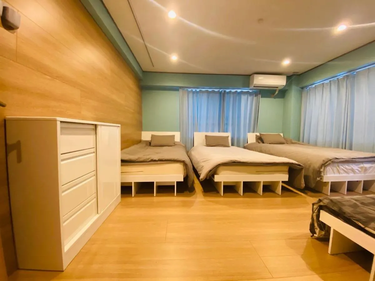 דירות טוקיו Ueno House 0*,  יפן